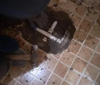 元宝山卫生间漏水维修公司为您分享下卫生间渗水如何处理及注意事项